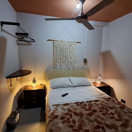 Casa Primavera Hostal Medellin Bagian luar foto
