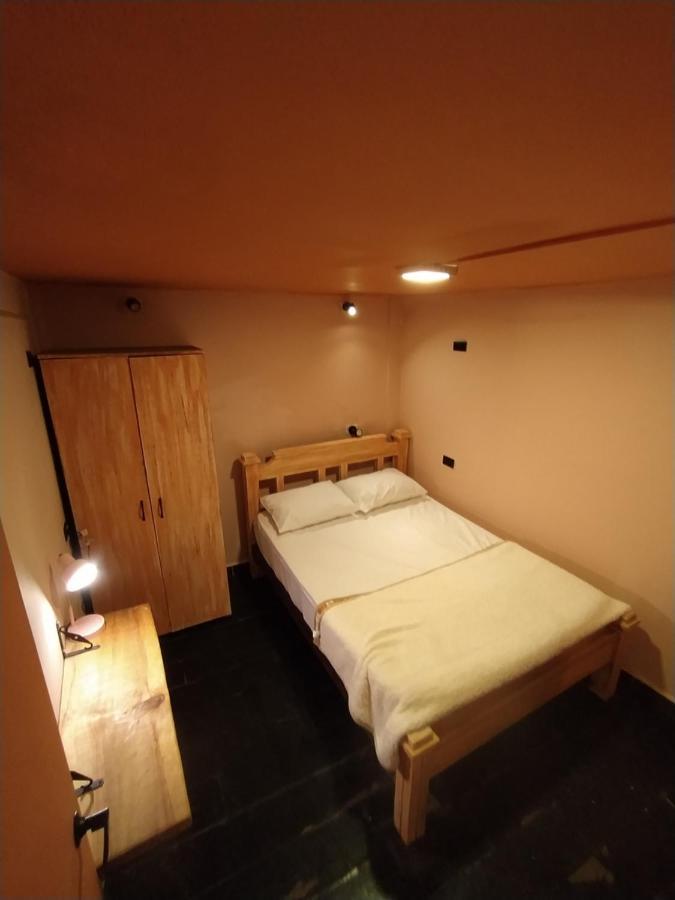 Casa Primavera Hostal Medellin Bagian luar foto