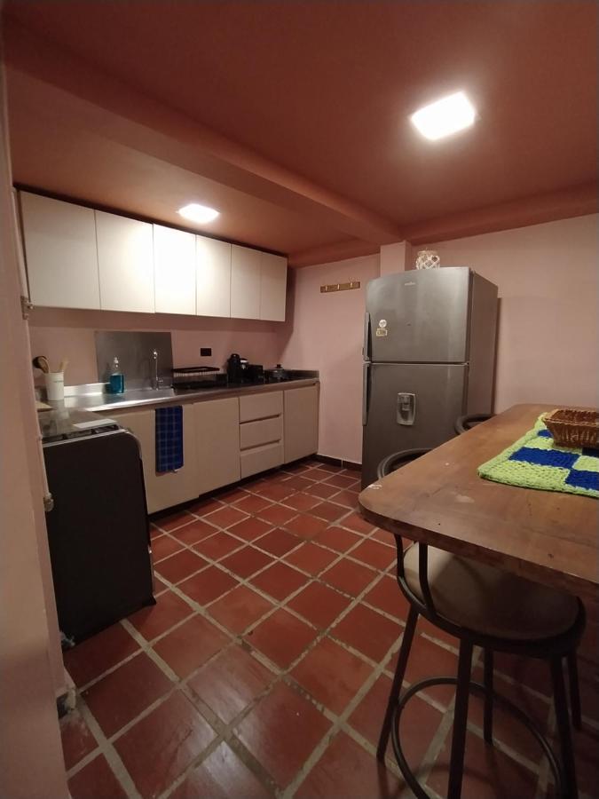 Casa Primavera Hostal Medellin Bagian luar foto