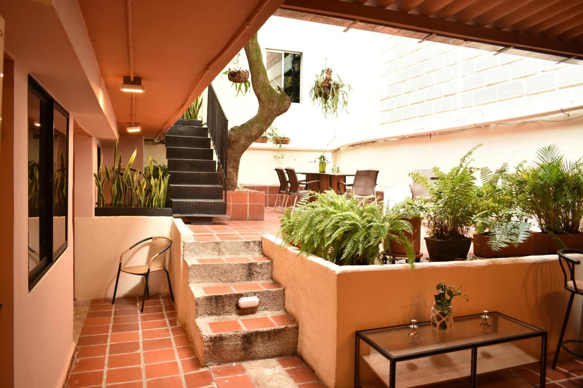 Casa Primavera Hostal Medellin Bagian luar foto