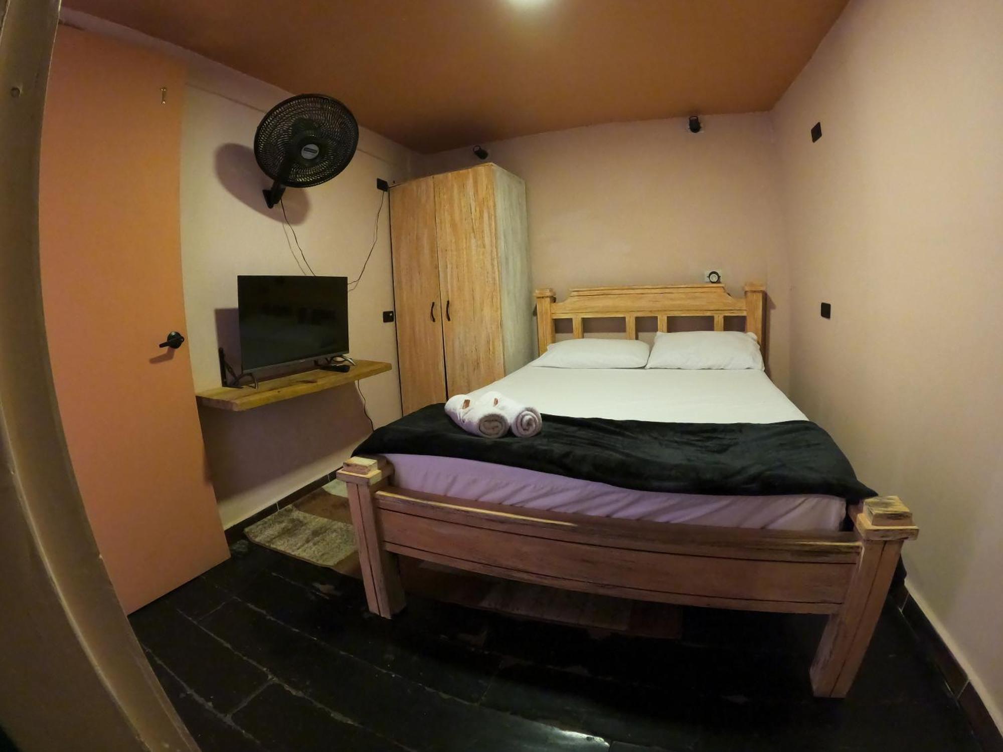 Casa Primavera Hostal Medellin Bagian luar foto