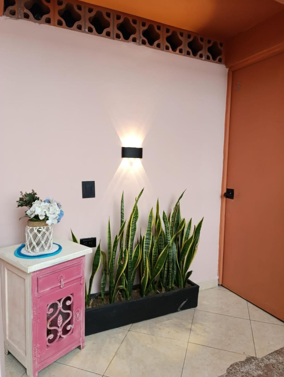 Casa Primavera Hostal Medellin Bagian luar foto